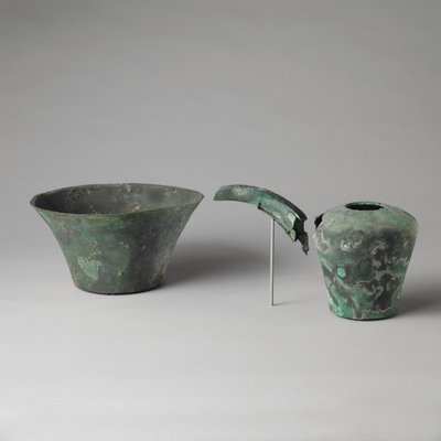 Kruik en schaal (koper) door Egyptian 6th Dynasty