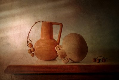 Warm, rustiek aardewerk door Elena Arjona