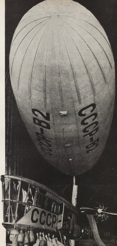 De Sovjet-Unie is begonnen met het bouwen van luchtschepen. Illustratie uit USSR Builds Socialism, 1933 door Eliezer Markowich Lissitzky