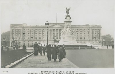 Buckingham Palace, Londen, met nieuwe voorkant en Queen Victoria Memorial door English Photographer