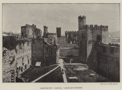 Kasteel Carnarvon, Carnarvonshire door English Photographer