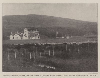 Dougrie Lodge, Arran, waar Hunne Majesteiten werden ontvangen door de Hertogin van Hamilton door English Photographer