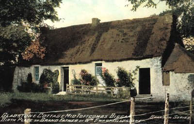 Gladstone cottage, Mid Tofrcombs Biggar, Geboorteplaats van grootvader van William Ewart Gladstone door English Photographer
