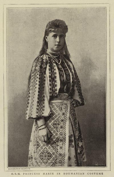 H K H Prinses Marie in Roemeense Kleding door English Photographer