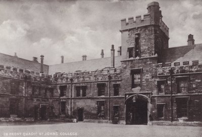 In Voorkant Binnenplaats, St Johns College door English Photographer