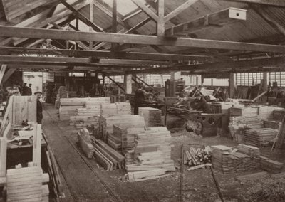 Timmerfabriek, Burton-on-Trent: Uitzicht op timmermanswerkplaats nr. 2 door English Photographer