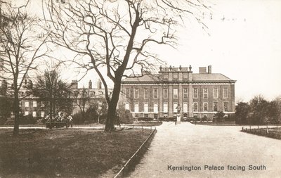 Kensington Palace zuidwaarts door English Photographer