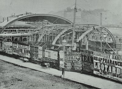 Kings Cross Station: bouwwerkzaamheden in uitvoering, 1862 door English Photographer