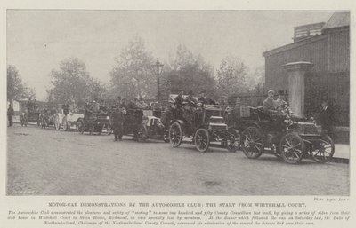 Motorautodemonstraties door de Automobielclub, de Start vanaf Whitehall Court door English Photographer