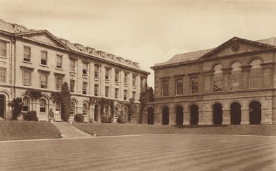 Oxford: Worcester College, De achttiende-eeuwse Bibliotheek en de noordkant van de Binnenplaats door English Photographer