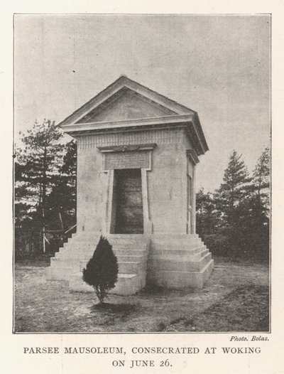 Parsee Mausoleum, ingewijd in Woking op 26 juni door English Photographer