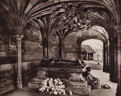 Port Sunlight: Graven van de oprichter, William Hesketh Lever, en zijn vrouw door English Photographer