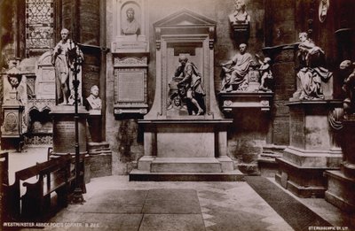 Ansichtkaart met een afbeelding van Poets Corner door English Photographer