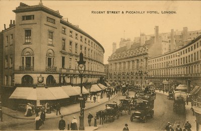 Regent Street en Piccadilly Hotel, Londen door English Photographer