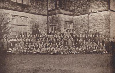 Sedbergh: Groep jongens door English Photographer