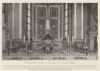 Zilververgulde epergne aangeboden aan koning Edward VII door de Duitse keizer door English Photographer