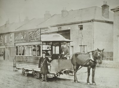 Eenpaardskar van de Croydon Tramways Company bij de Red Deer eindhalte, 1885 door English Photographer