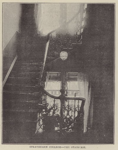 Strathearn College, de trap (gravure) door English Photographer