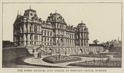 Het Bowes Museum, net geopend in Barnard Castle, Durham door English Photographer