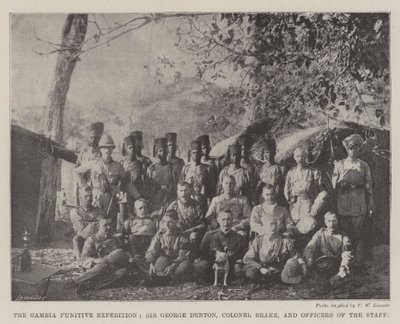 De Gambia Strafexpeditie, Sir George Denton, Kolonel Brake en Officieren van de Staf door English Photographer