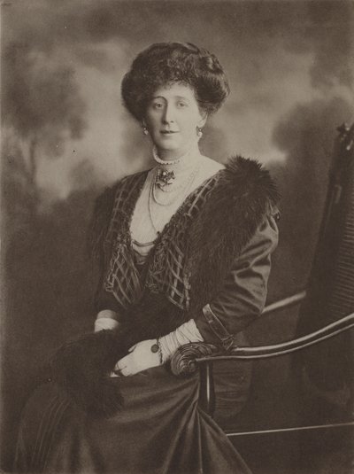 De geachte mevrouw Eustace Fiennes (z/w foto) door English Photographer