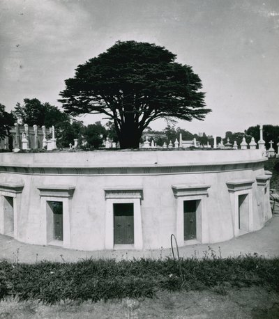 De Libanon Catacombe, Highgate Begraafplaats door English Photographer