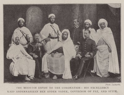 De Moorse Gezant naar de Kroning, Zijne Excellentie Kaid Abderrahman ben Abder Sadek, Gouverneur van Fez, en Suite door English Photographer