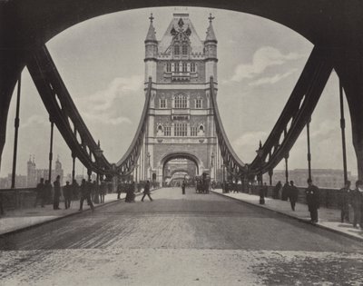 De Tower Bridge (z/w foto) door English Photographer
