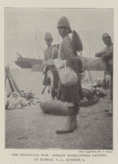 De Transvaalse Oorlog, Gordon Highlanders landen in Durban, 7 uur 