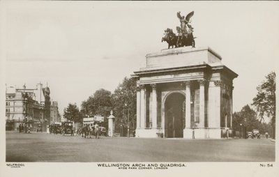 Wellington Arch en Quadriga, Hyde Park Corner door English Photographer