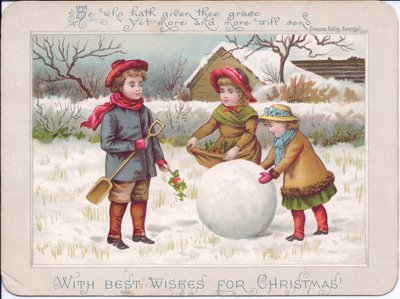 Een Victoriaanse kerstkaart van drie kinderen spelend met een grote sneeuwbal, ca 1880 (kleurenlitho) door English School