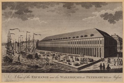 Een uitzicht op de beurs en de pakhuizen in Petersburg in Rusland (gravure) door English School