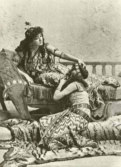 Bernhardt als Cleopatra (gravure) door English School