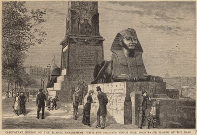 Cleopatras Naald op de Thames Embankment met de Sfinxen die binnenkort aan de basis worden geplaatst door English School
