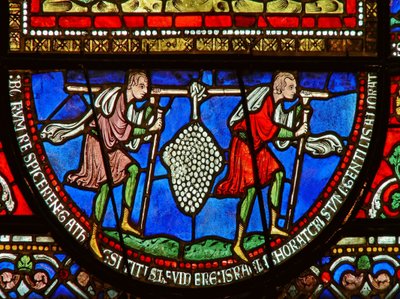 Detail uit het oostelijke raam van de Trinity Chapel met de spionnen en de druiven door English School