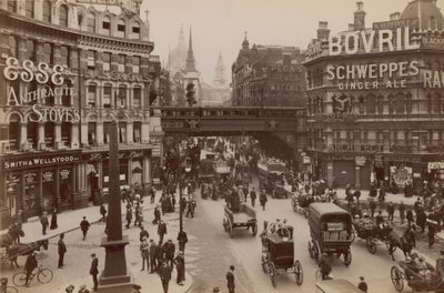 Ludgate Circus door English School