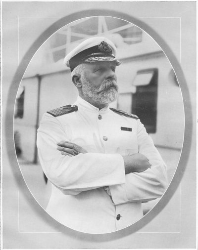 Portret van en eerbetoon aan commandant Edward J. Smith, kapitein van de White Star Liner RMS Titanic, uit 