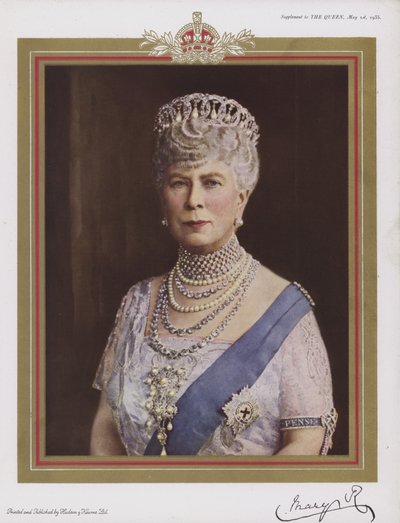 Queen Mary door English School