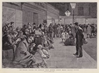 Hopplukkers wachten buiten London Bridge Station op de nachttrein naar Kent door Enoch Ward
