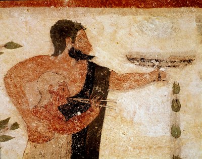 Een bebaarde man die een beker aanbiedt, naast hem een muzikant (detail van fresco, 530 v.Chr.) door Etruscan