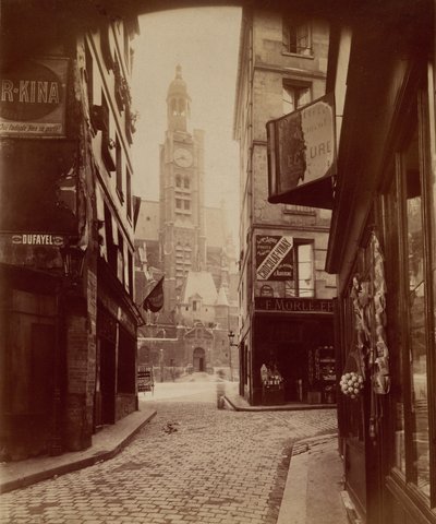 St. Etienne du Mont, rue de la Montagne Sainte Genevi√®ve (St. √âtienne du Mont, straat Montagne Sainte Genevi√®ve),1898 (foto) door Eugène Atget