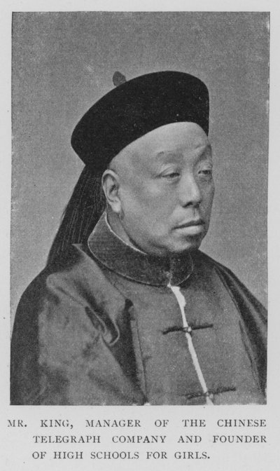 Mr King, Manager van de Chinese Telegraafmaatschappij en Oprichter van Meisjesscholen door European Photographer