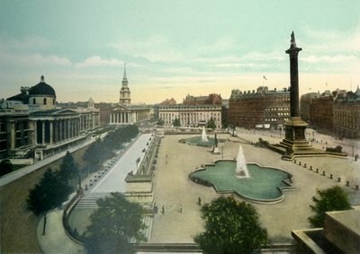 Trafalgar Square, ca. 1900 door Eyre and Spottiswoode