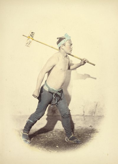 Koerier of postbode door Felice Beato
