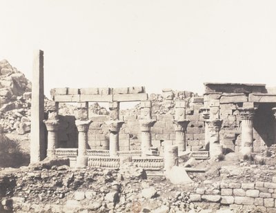 Ile de Fileh Philæ, édifice du Sud et Partie de la Colonnade Occiden..., 1851-52, gedrukt 1853-54 door Félix Teynard