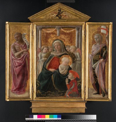 Drieluik: Madonna en Kind met St. Johannes de Doper en St. Joris door Fra Filippo Lippi