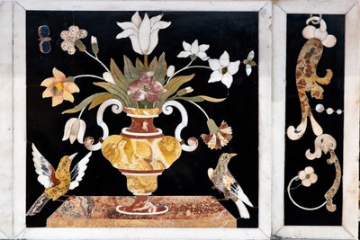 Het hoofdaltaar, uitgerust met twee tafels, bekroond door een grandioos marmeren tabernakel (detail) door Francesco Antonio Corbarelli