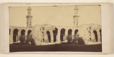 [Zicht op gebouw met hoge toren, graftombe op binnenplaats]. door Francis Frith