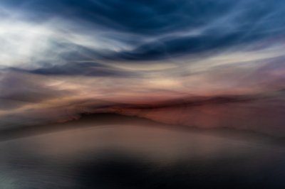 Etherische weerspiegeling in de lucht door Franco Tessarolo