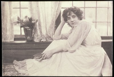 Portretfoto van Beatrice Stella Tanner (1865-1940) Mrs Patrick Campbell, door Frederick Hollyer (1837-1933) door Frederick Hollyer